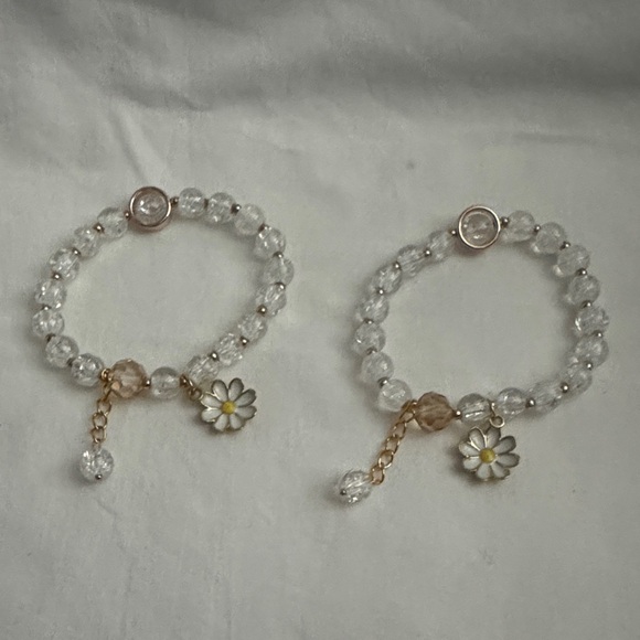 Jewelry - Fashion Clear Beaded Bracelet with Daisy Charm X 2 NIP